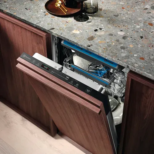 Lave-vaisselle intégrable ELECTROLUX EEM43200L 10 couverts vue d'ambiance 1