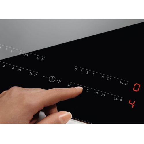 Plaque De Cuisson Induction 78cm 4 Feux Noir Eiv85453