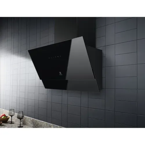 Hotte décorative ELECTROLUX LFV626K 60 cm vue d'ambiance 1