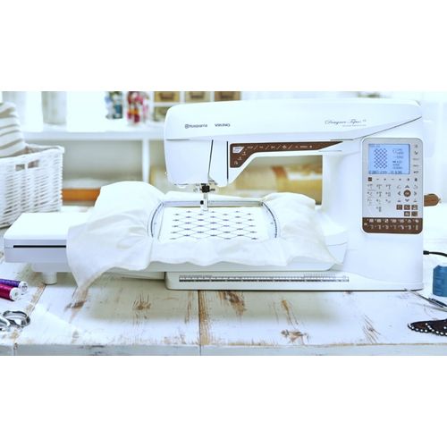 Machine à Coudre Et à Broder Husqvarna Designer Topaz 25 Avec Unité De Broderie
