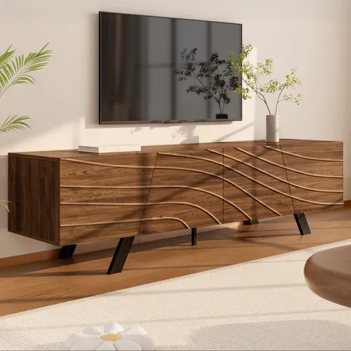 Meuble TV moderne 160 cm, façade ondulée effet noyer et pieds métal noirs, rangement et passe-câbles