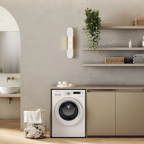 Lave-linge hublot WHIRLPOOL FFSP9269WFR 9kg vue d'ambiance 1