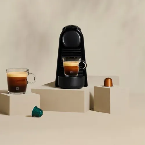 Machine à café Nespresso DE LONGHI Essenza Rouge EN85.R vue d'ambiance 1