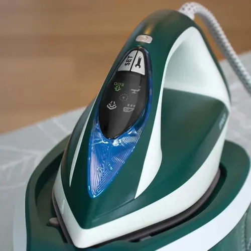 Centrale Vapeur - 2200 W - 8 Bars - Débit Vapeur 140 G/min - Vert Et Blanc