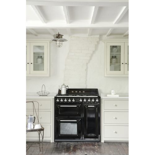 piano de cuisson SMEG TR93BL