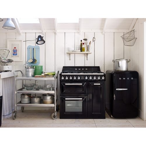 piano de cuisson SMEG TR93BL