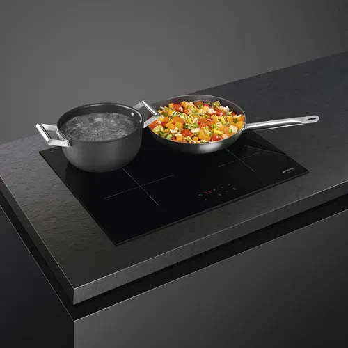 Table induction SI2741D SMEG 4 foyers 2 boosters 7200W