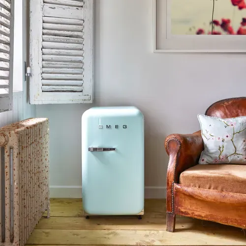 Réfrigérateur 1 porte SMEG FAB5RPG6 34L Vert d'eau vue d'ambiance 1
