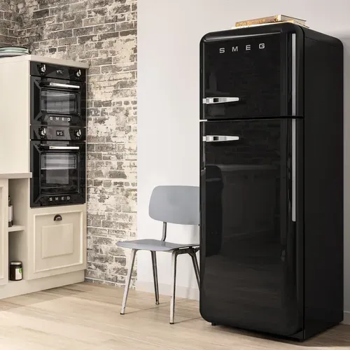 Réfrigérateur 2 portes SMEG FAB30RBL6 noir vue d'ambiance 1
