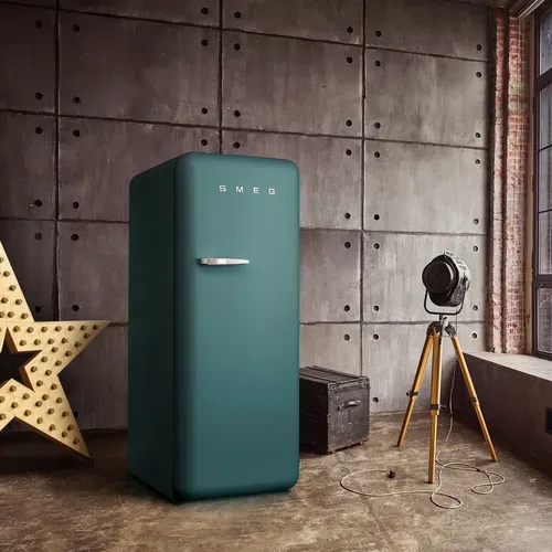 Réfrigérateur 1 porte SMEG FAB28RDEG6 270L Vert émeraude vue d'ambiance 1
