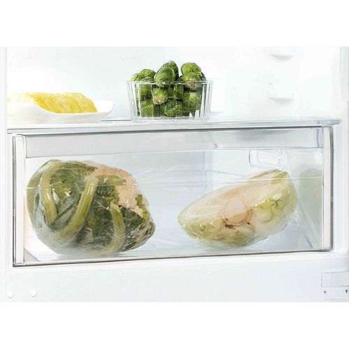 Combiné intégrable INDESIT IND402