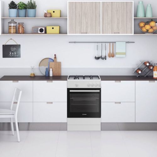 Cuisinière Gaz 60 Cm - 4 Feux, Four 64 L, Grilles Émaillées, Classe A