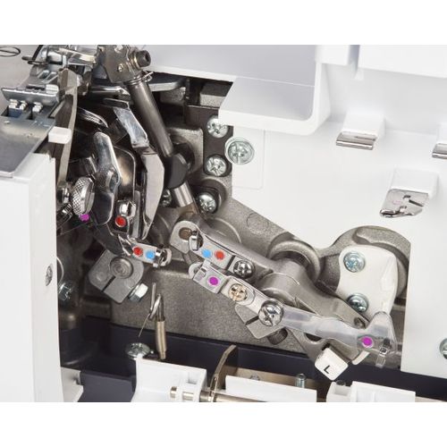 Surjeteuse Et Recouvreuse Bernette Funlock 48