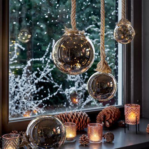 Boule LED à suspendre D. 14 cm  Verre vue d'ambiance 1