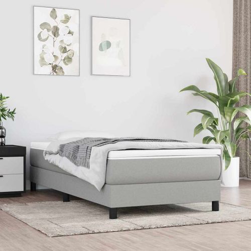 Cadre De Lit Avec Base À Lattes Pieds Solides Tissu Gris Clair 80x200 Cm