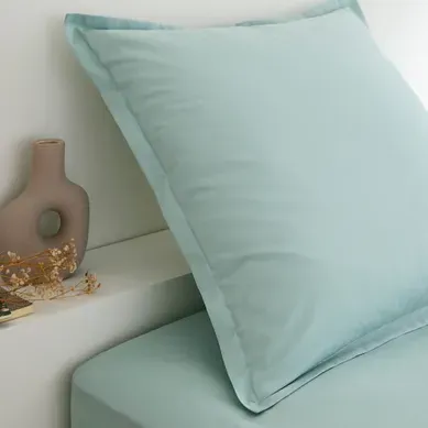 2 taies d'oreillers 63x63 cm DREAMEA CAMILLE brume 2 taies d'oreillers 63x63 cm DREAMEA CAMILLE brume vue d'ambiance 1