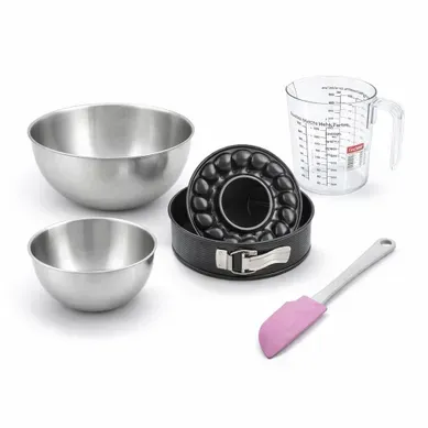 Set à Pâtisserie 1 Moule à Savarin Antiadhésif 2 Bols à Mixer 1 Verre Mesureur Et 1 Spatule Set à Pâtisserie 1 Moule à Savarin Antiadhésif 2 Bols à Mixer 1 Verre Mesureur Et 1 Spatule