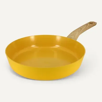 Poêle 24 cm  jaune vue 3/4