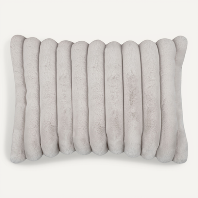 Coussin En Imitation Fourrure Ultra Douce à Bandes - 50x80 Cm - Ecru Coussin En Imitation Fourrure Ultra Douce à Bandes - 50x80 Cm - Ecru