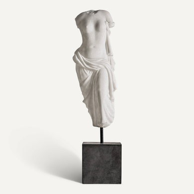 Sculpture Contemporaine En Résine Blanche Finition Vieilli