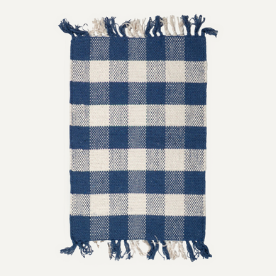 Tapis 40 X 60 Cm Coton Brodé Carreaux Bleu Et Blanc Et Franges – Atlas Tapis 40 X 60 Cm Coton Brodé Carreaux Bleu Et Blanc Et Franges – Atlas