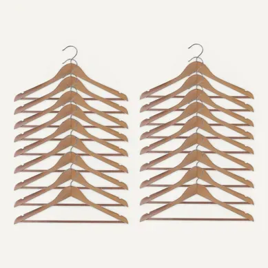 Lot De 18 Cintres En Bois Naturel 44,5 X 11,5 X 23 Cm Lot De 18 Cintres En Bois Naturel 44,5 X 11,5 X 23 Cm