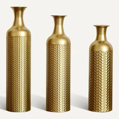 Set De 3 Grandes Vases De Sol Dorés Avec Motif Structuré 50/66/83 Cm Set De 3 Grandes Vases De Sol Dorés Avec Motif Structuré 50/66/83 Cm