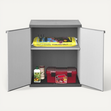 Armoire Basse De Rangement En Résine Grise, 1 Tablette, 2 Portes Cadenassables Armoire Basse De Rangement En Résine Grise, 1 Tablette, 2 Portes Cadenassables