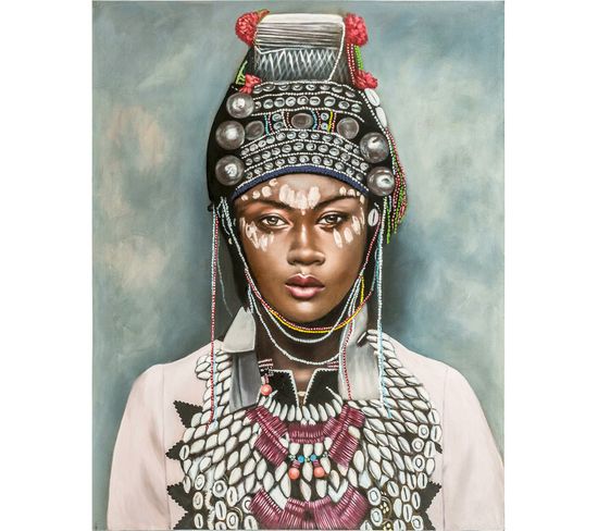 Portrait Culturel Élégant De Femme Avec Parure Ethnique