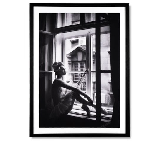 Woman At Window - Peinture Décorative 80 X 60 Cadre Noir